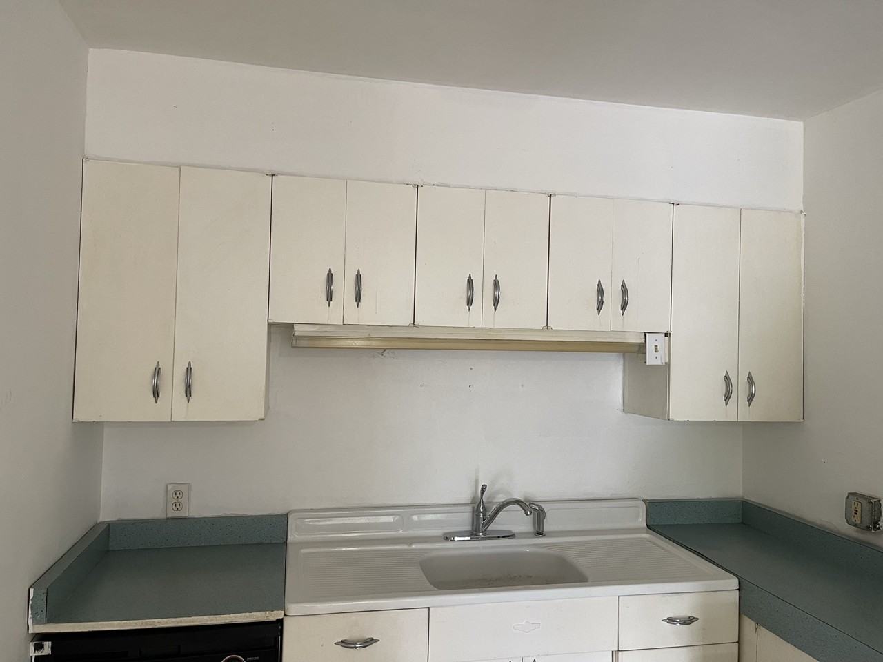 311 Carson St #206 - Photo 4 of 10