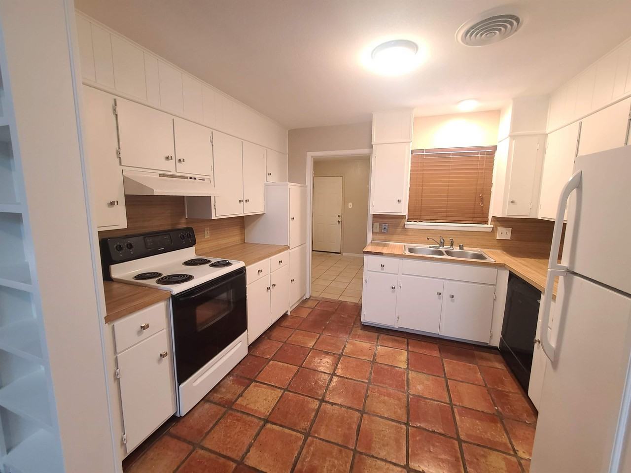 2509 Haynes Dr #A - Photo 4 of 14