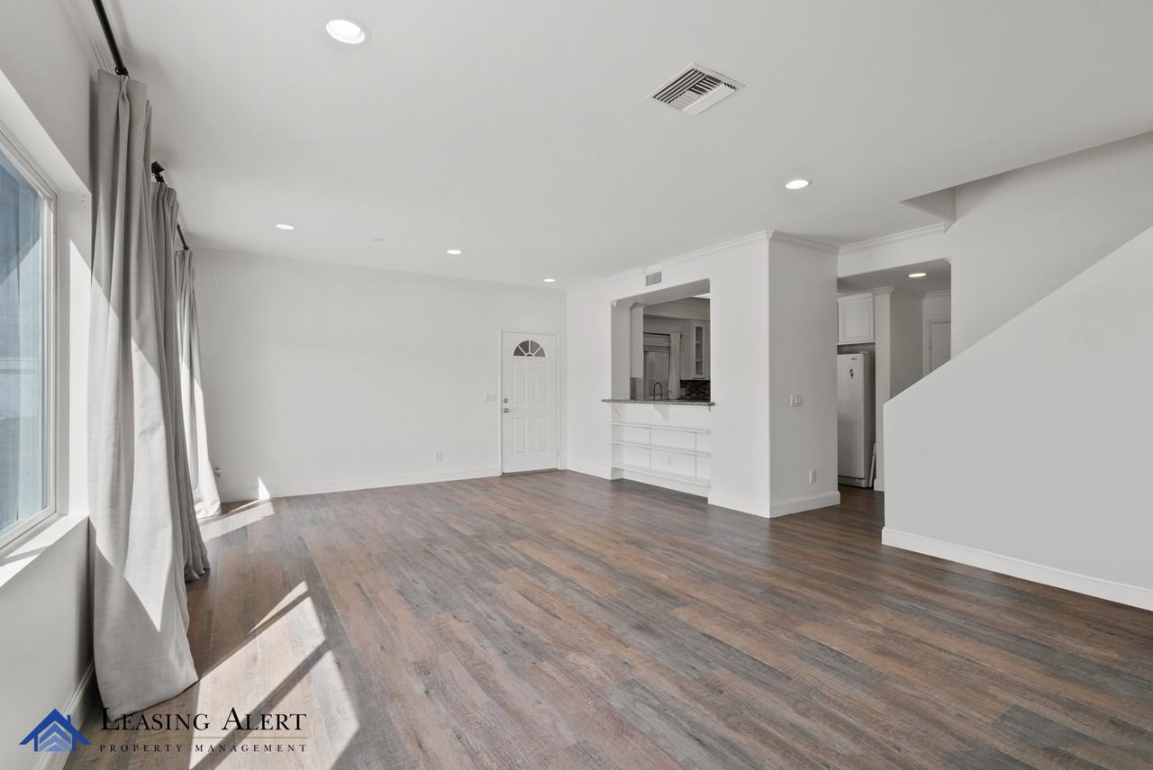 20300 Vanowen St #36 - Photo 5 of 29