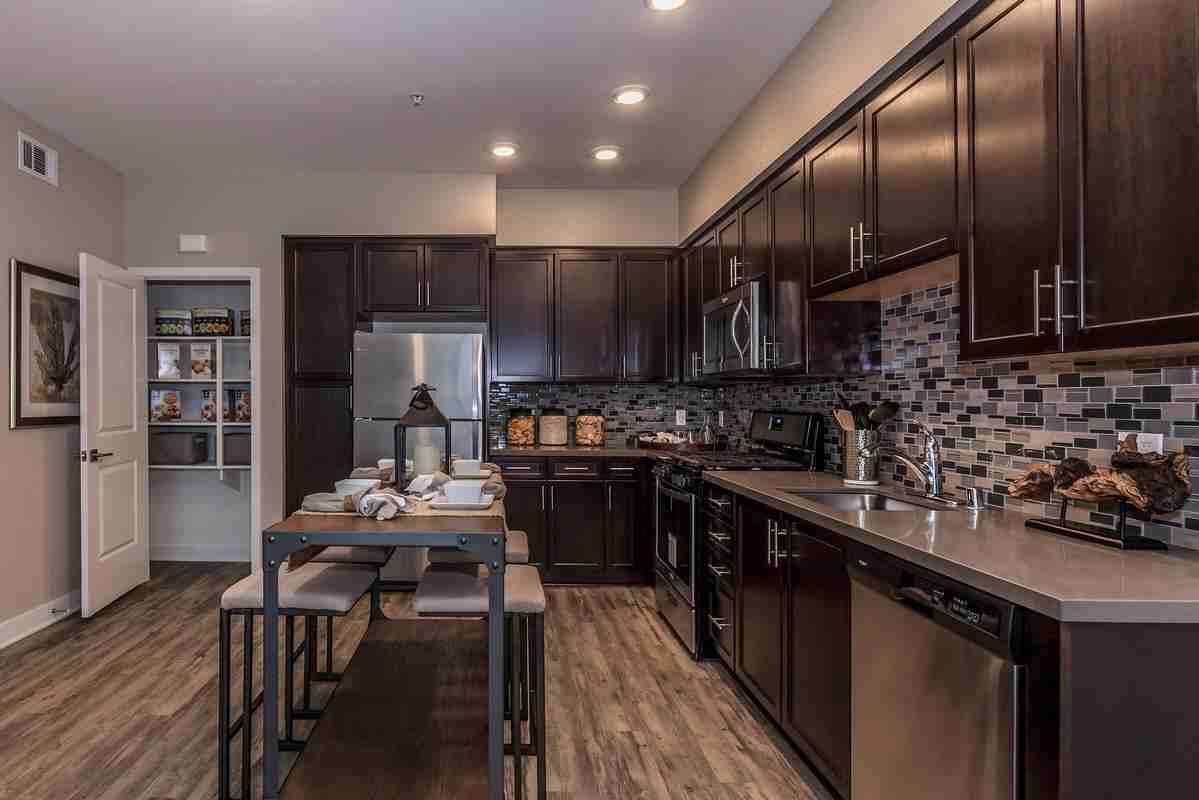 92 Esencia Dr - Photo 5 of 17