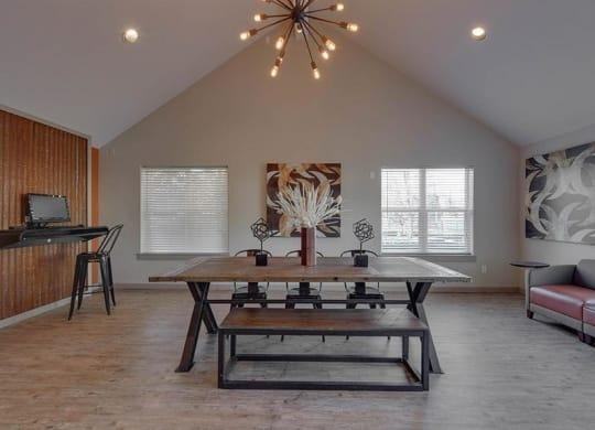 1500 Sw Pleasant View Dr - Photo 2 of 19