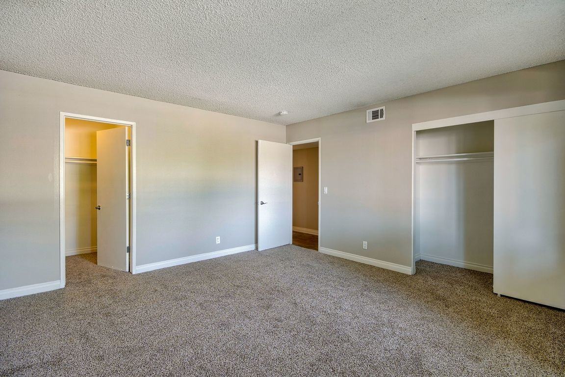 Tustin View - Photo 5 of 13