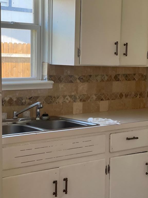 405 Nw Glendale Dr - Photo 4 of 6