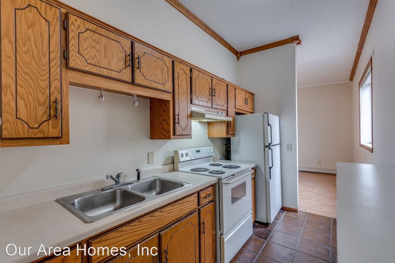 *123 RUM RIVER DR S - Photo 2 of 9