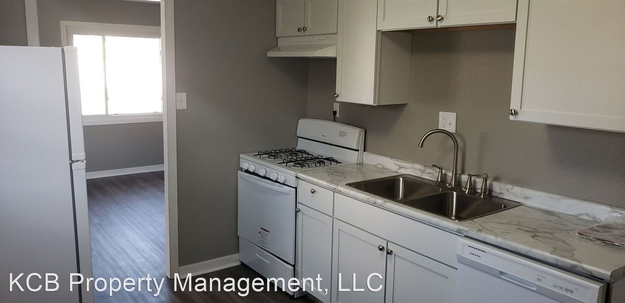1217 Columbus Blvd - Photo 2 of 3
