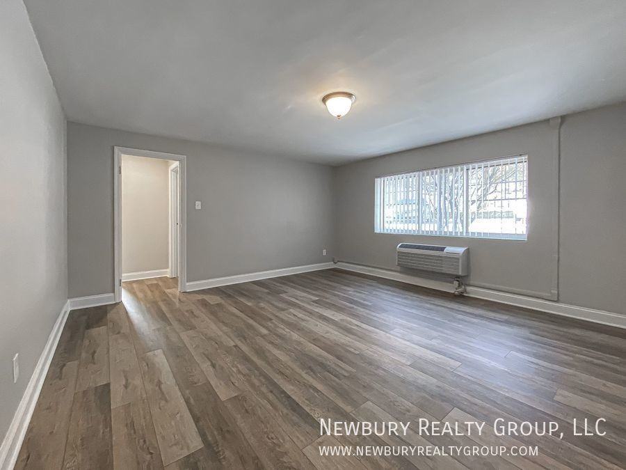 319 San Juan Dr #2