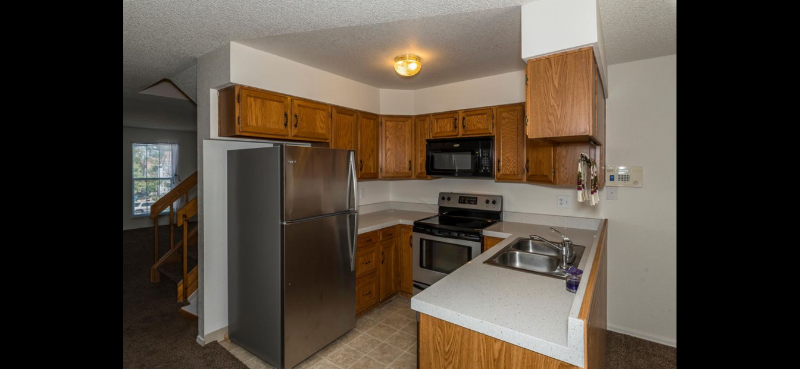 950 S Paris Ct - Photo 2 of 9