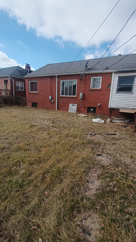 3320 York Ct - Photo 2 of 18