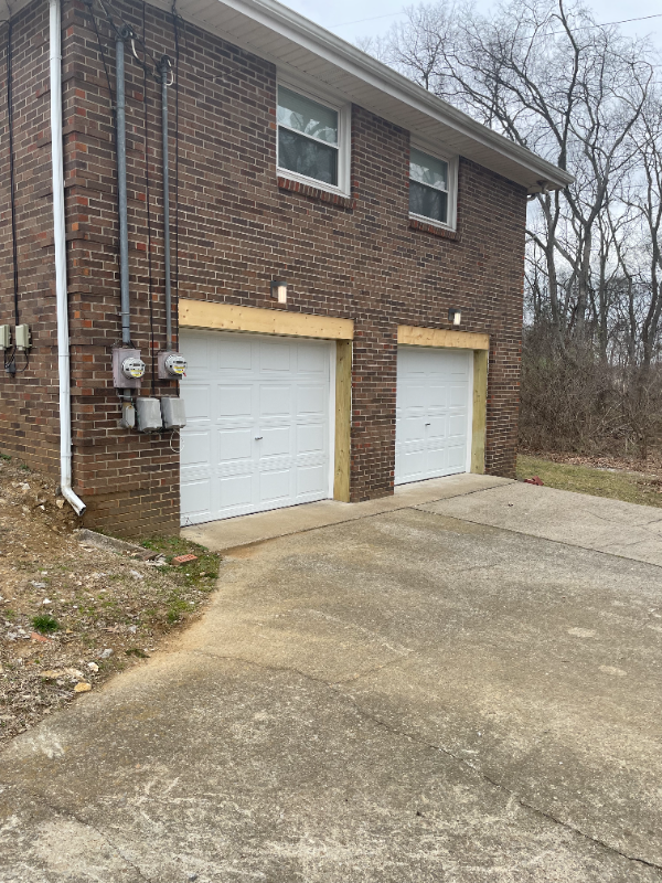 607 Gailwood Ln #B - Photo 2 of 17