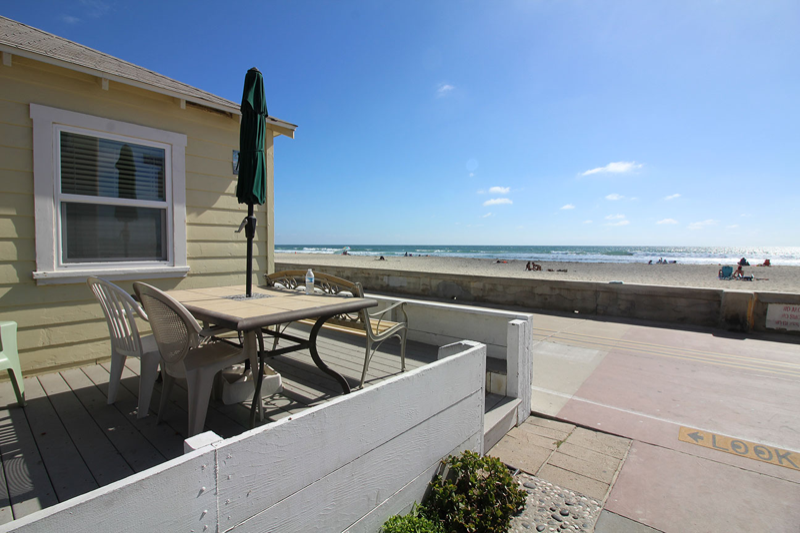 3829 Ocean Front Walk - Photo 2 of 27