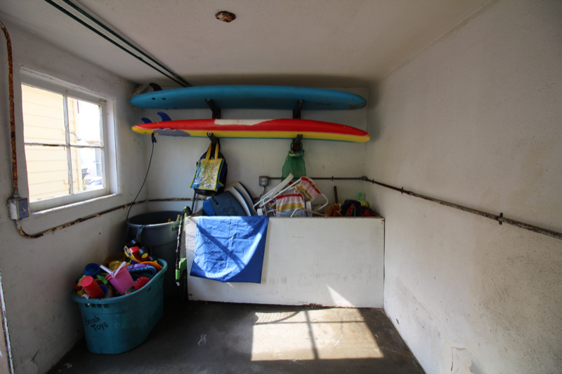 707 Seagirt Ct - Photo 2 of 26