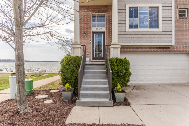 1520 Wayward Dr - Photo 2 of 44