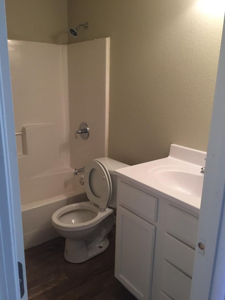 251 Tenney St #251F - Photo 3 of 5