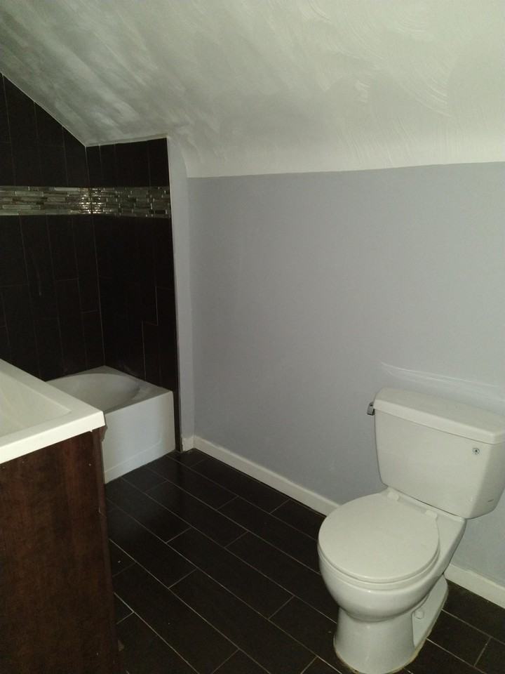 3704 E 118th St #1 - Photo 7 of 12