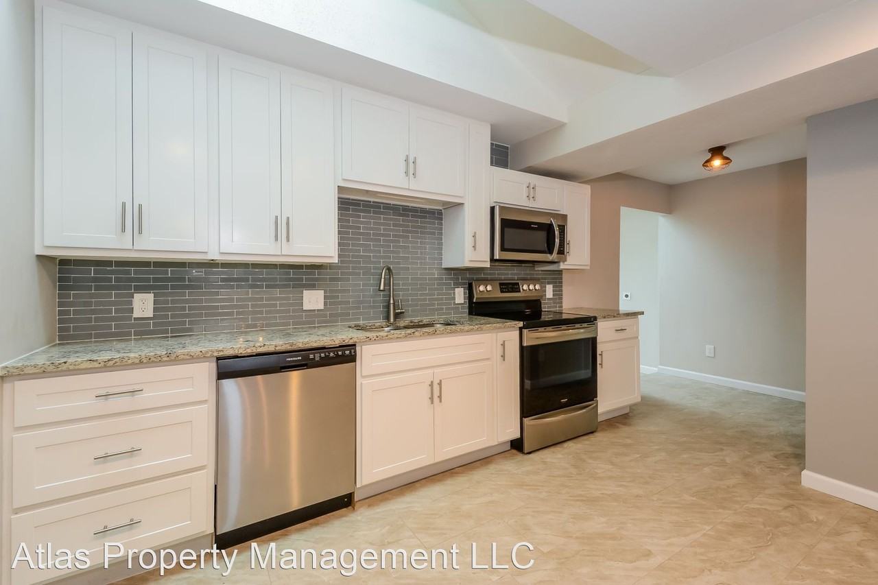 10801 Larkspur Dr - Photo 3 of 14