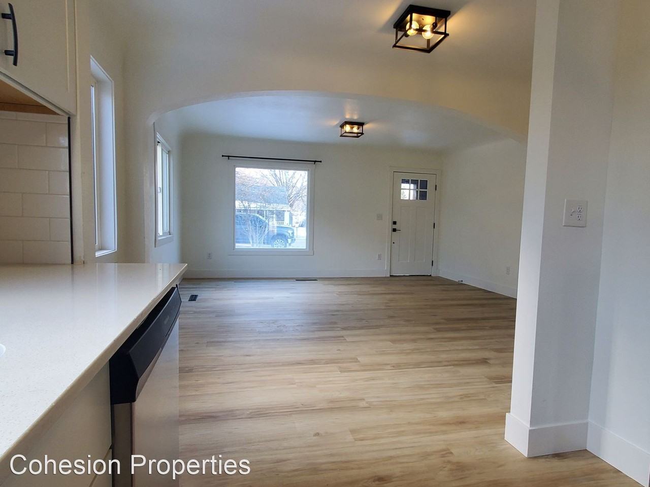 1615 Arthur St - Photo 3 of 27