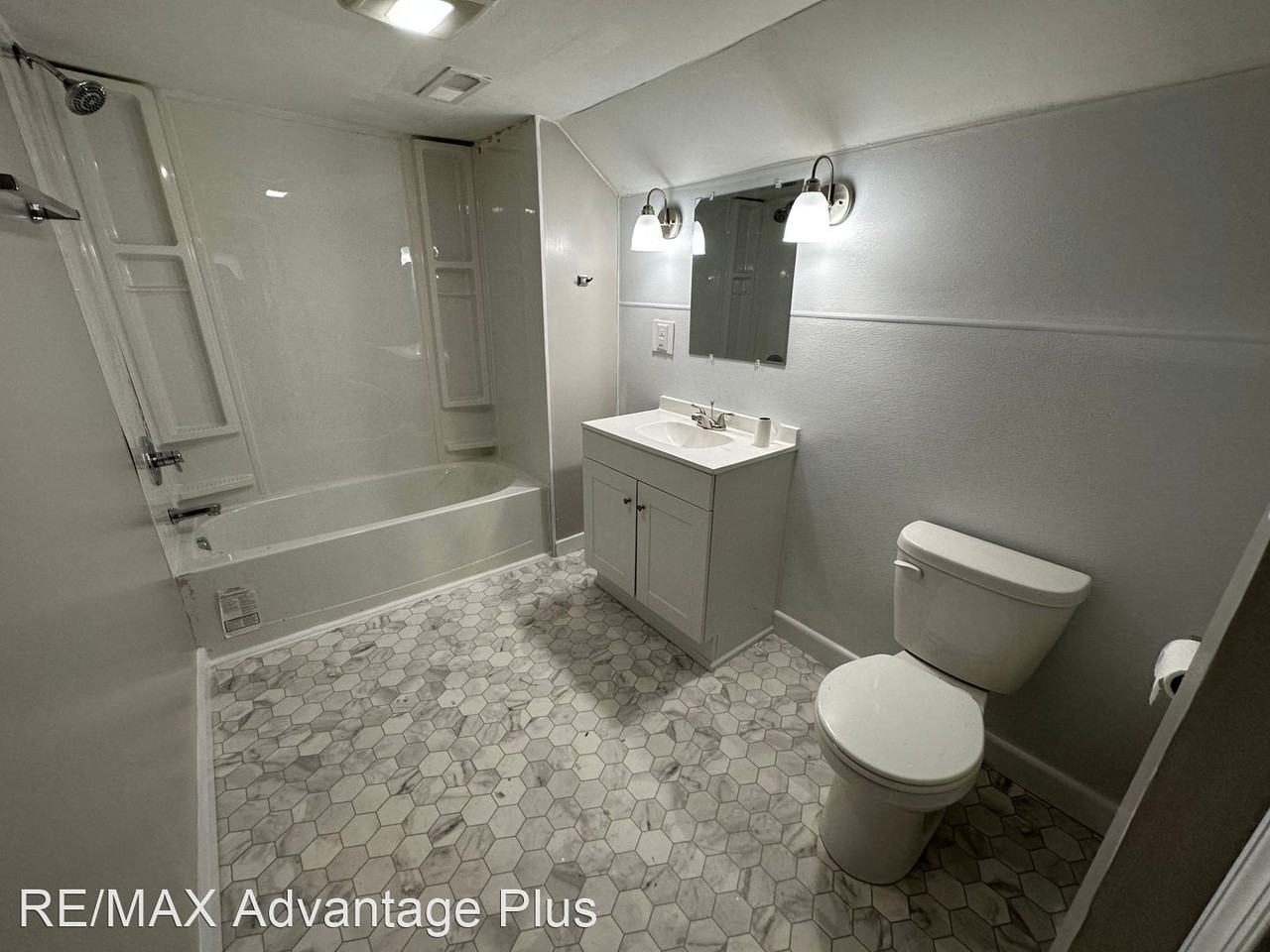 305 South Virginia Street - Photo 3 of 8