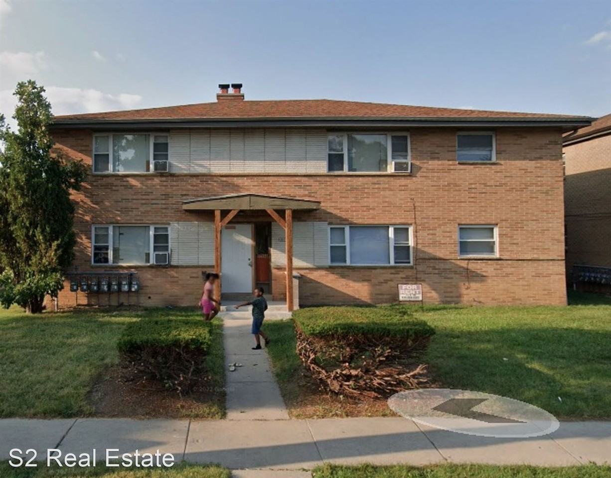 4800 W Hampton Ave Apartments in Hampton Heights, Milwaukee, WI 53218