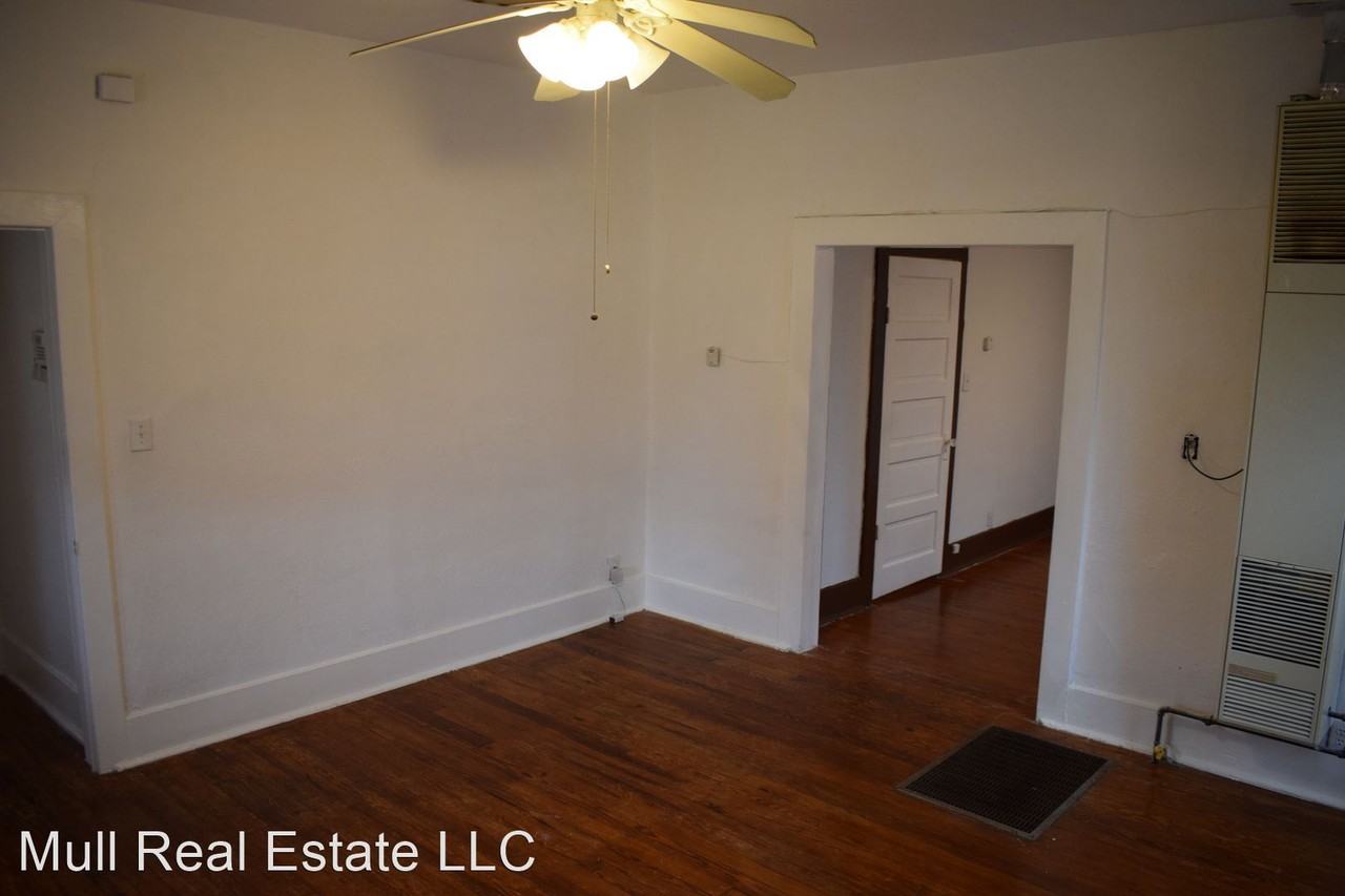 1405 Ne 15th St - Photo 3 of 17