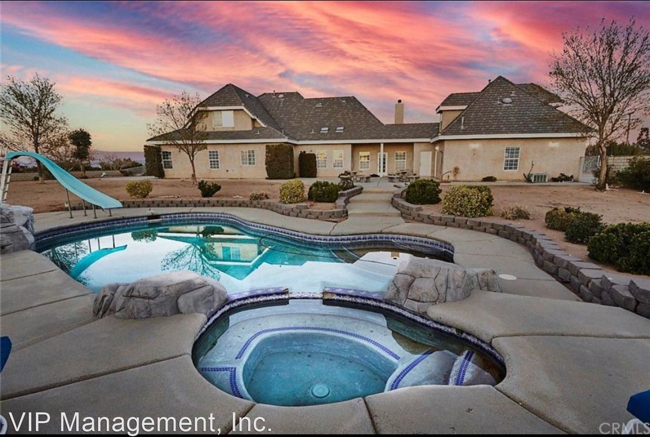 8250 Cataba Rd - Photo 2 of 32