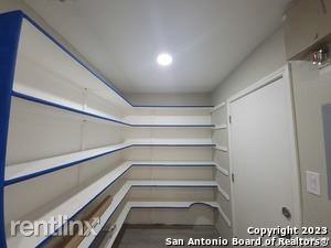 11011 Almond Park - Photo 3 of 17