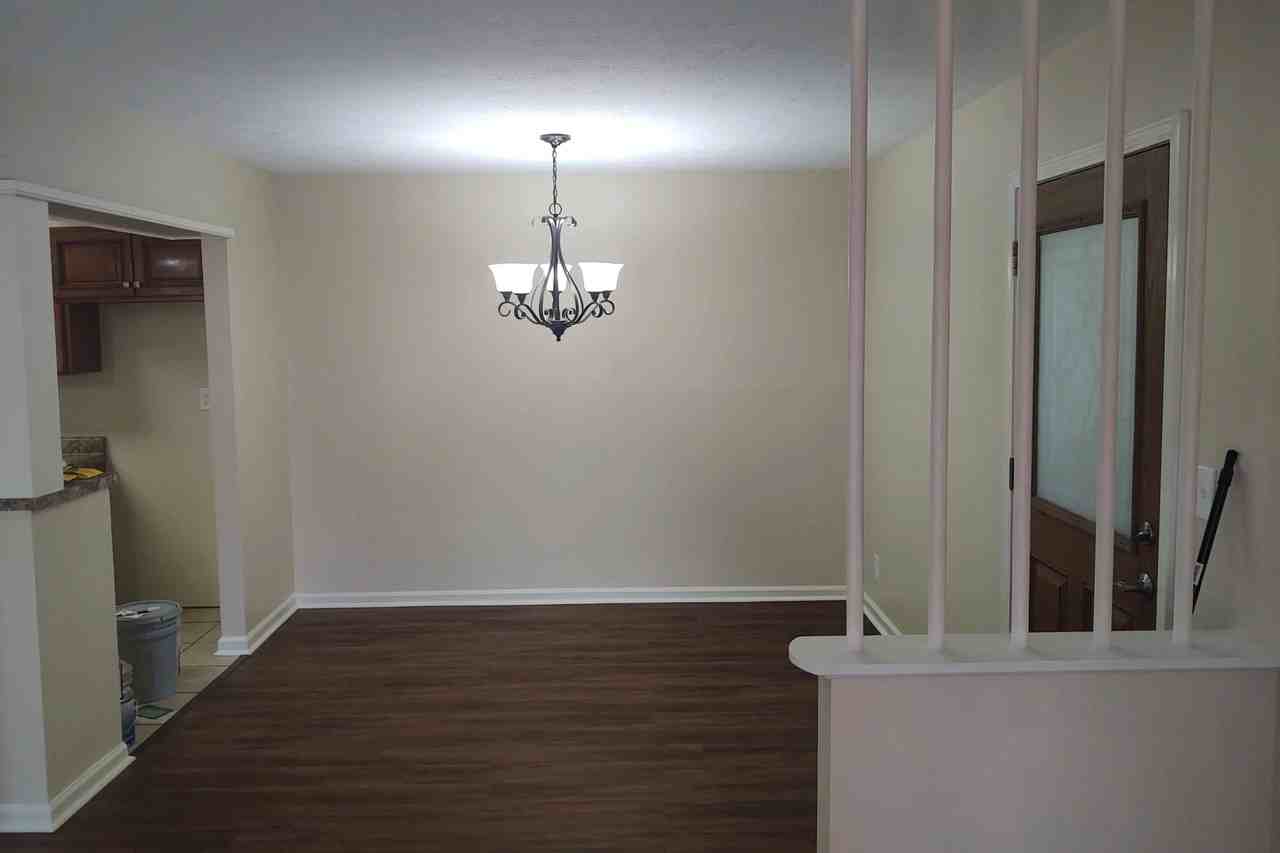 7074 Wildwood Cir - Photo 2 of 10