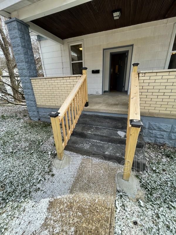 2219 Lutz Ave - Photo 2 of 47