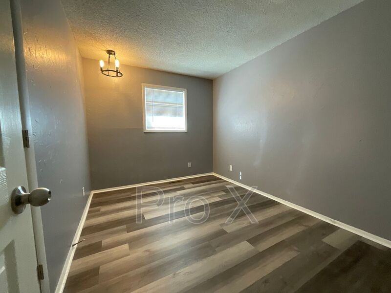 2228 Arizona Ave - Photo 6 of 12