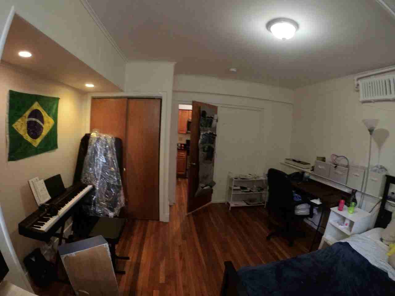 241 Freeman St #B - Photo 6 of 14