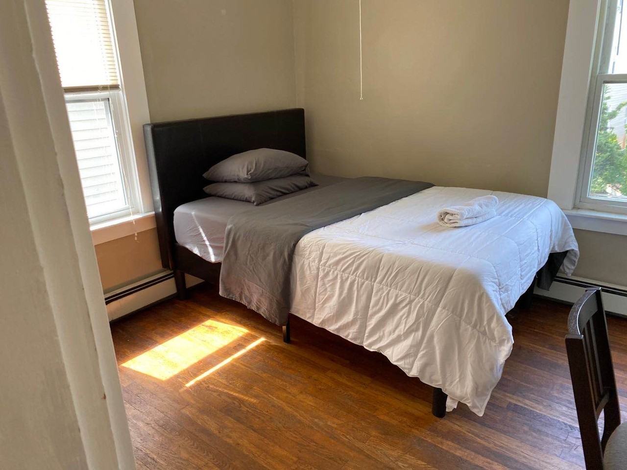 362 Windsor St #3 - Photo 6 of 9