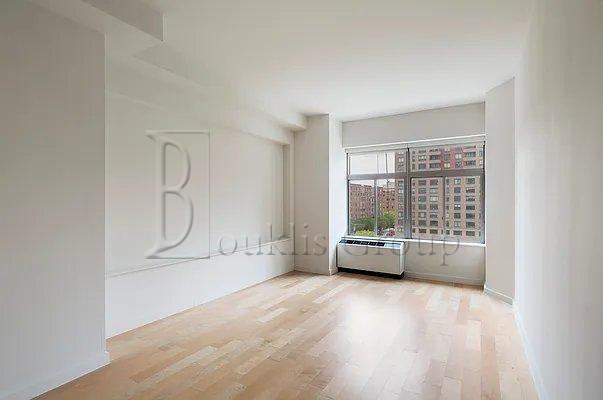 Washington St #10S - Photo 2 of 7