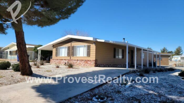 13886 Victoria Dr - Photo 2 of 20