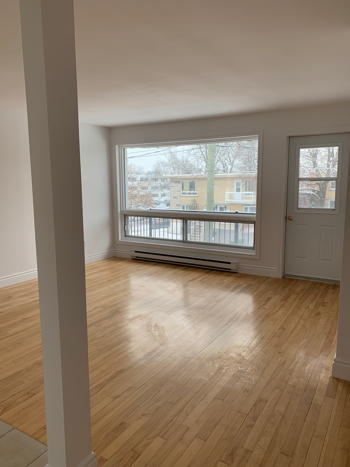 3212 Rue Desautels - Photo 3 of 9