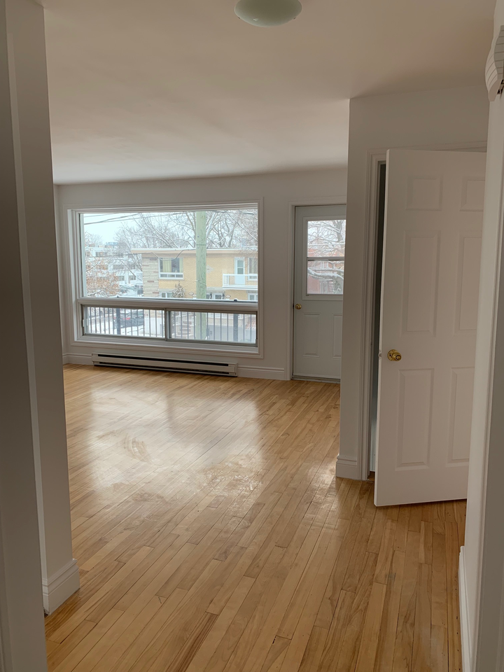 3212 Rue Desautels - Photo 2 of 9
