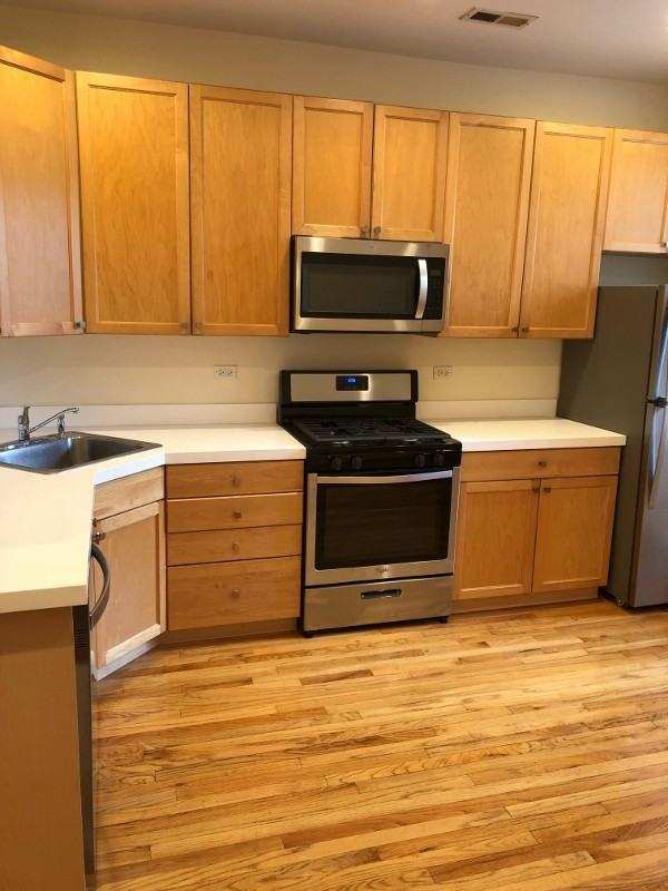 2714 North Marshfield Avenue #1 - Photo 4 of 15