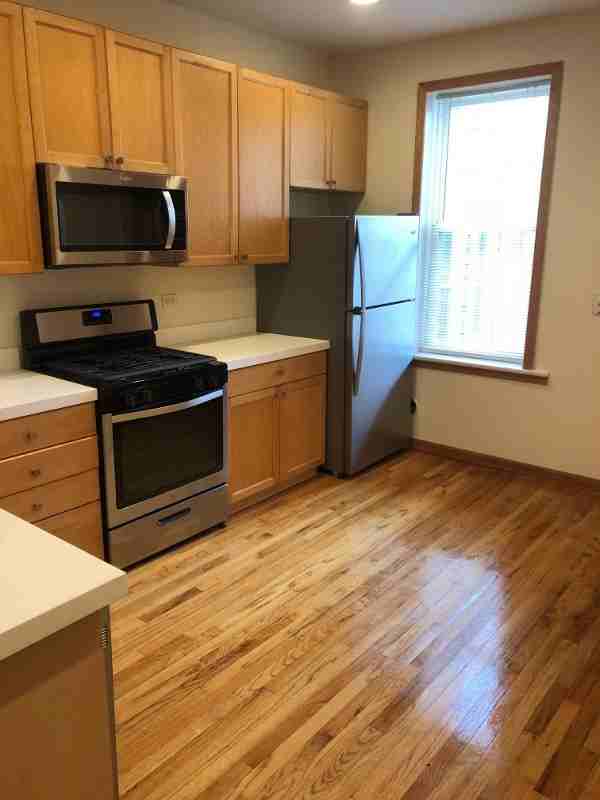 2714 North Marshfield Avenue #1 - Photo 5 of 15