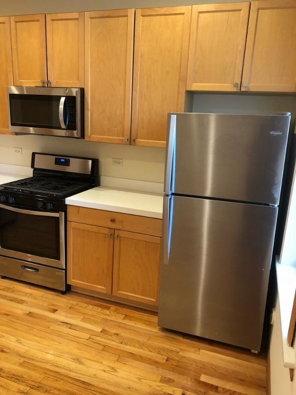 2714 North Marshfield Avenue #1 - Photo 7 of 15