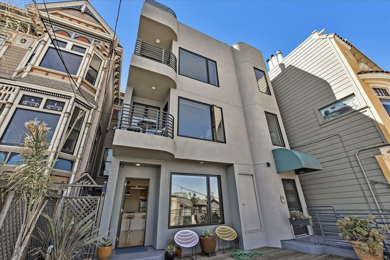 151 Divisadero St - Photo 2 of 15