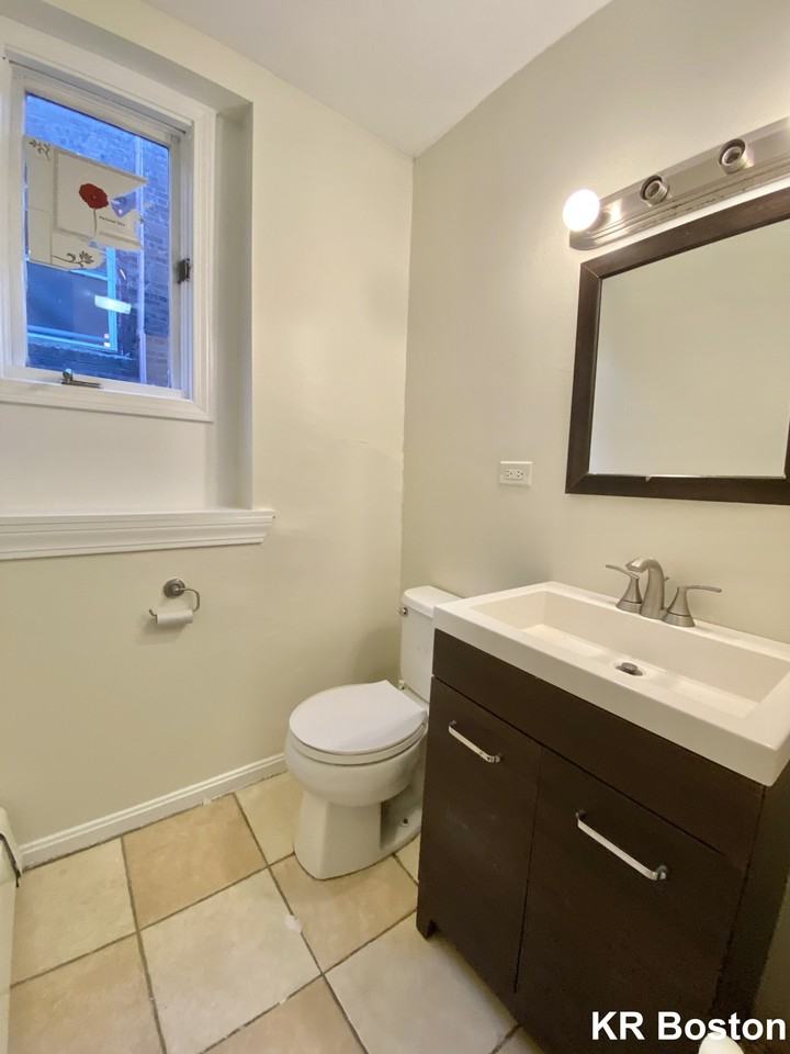 Wait St. & Huntington Ave #2R - Photo 6 of 31