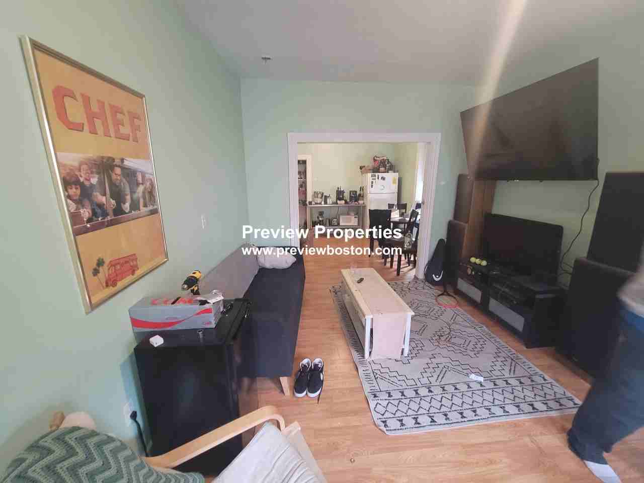 Cedar St #2P - Photo 2 of 12