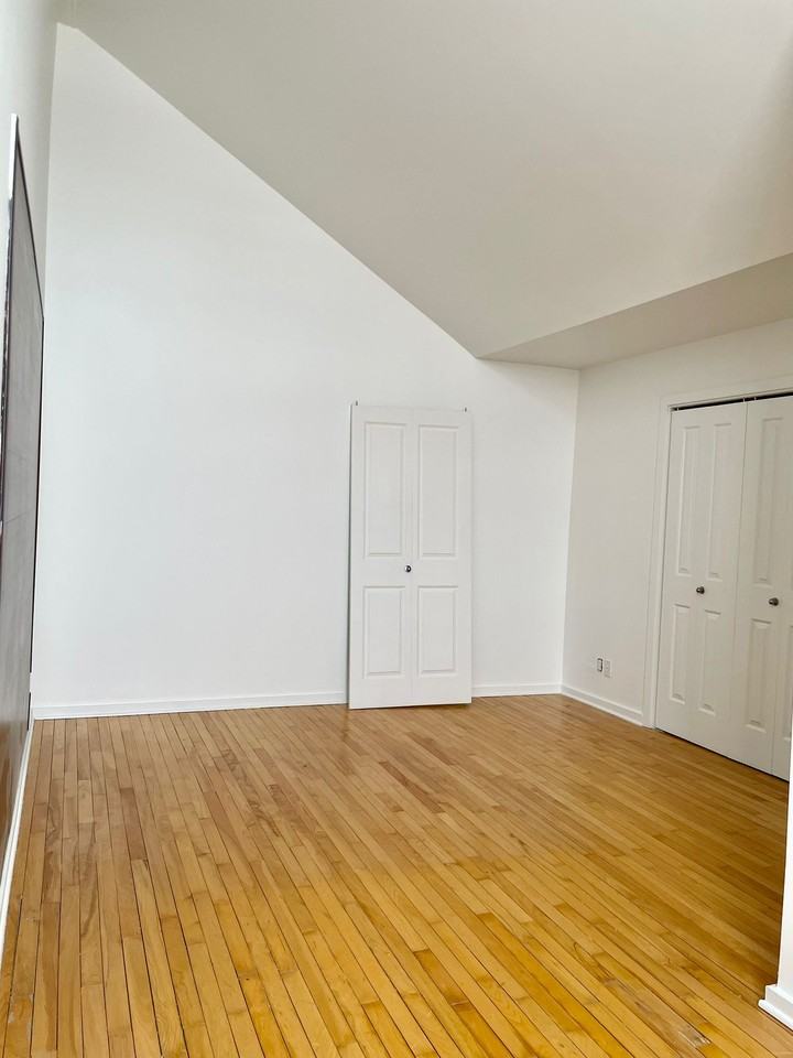9984 Boulevard Perras - Photo 5 of 7