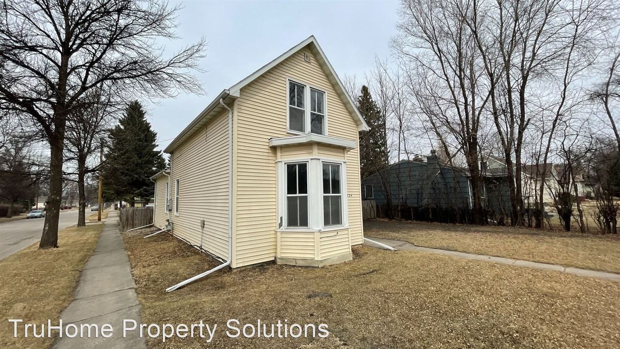 1724 4th Ave N - Photo 2 of 31