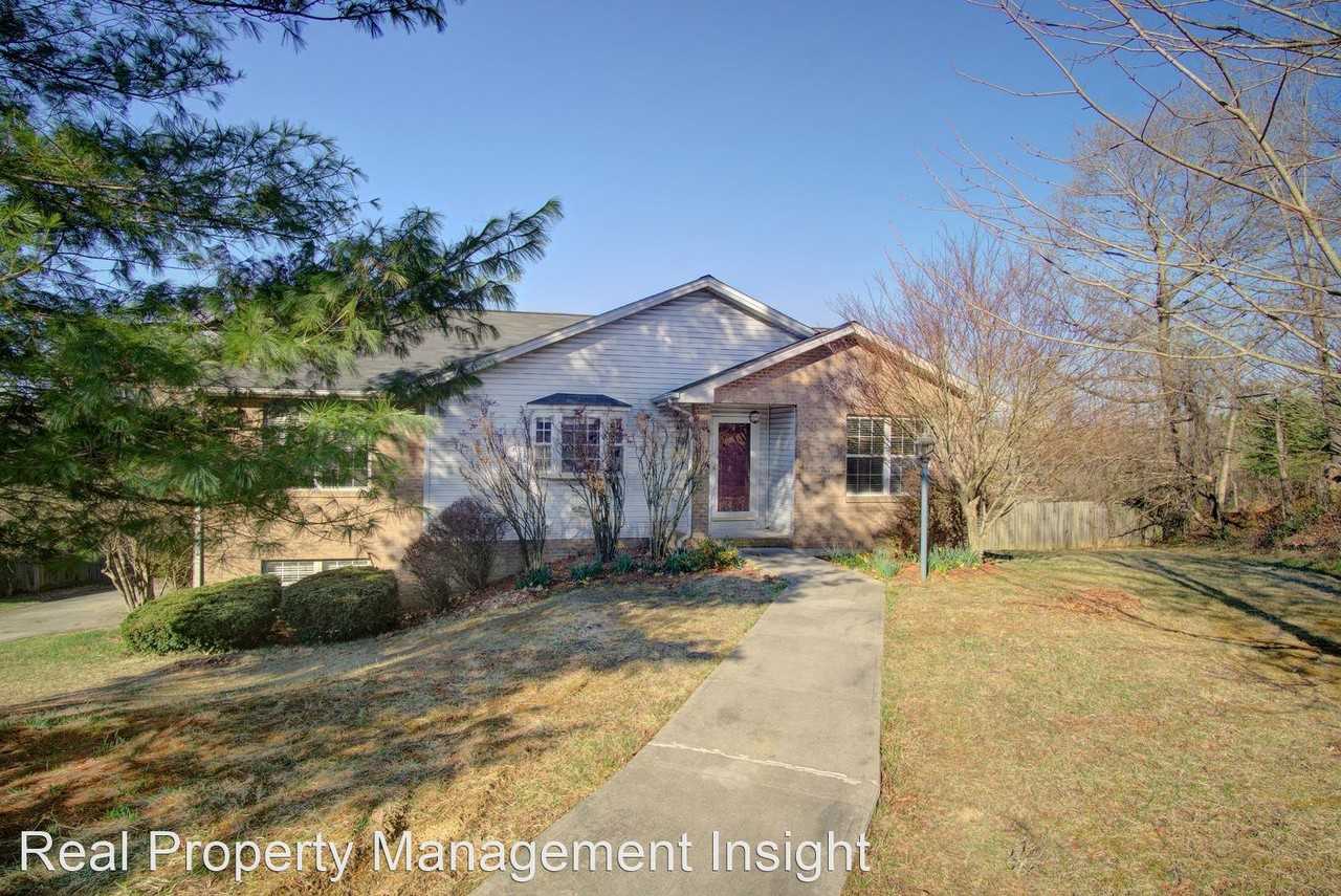 209 Minor Cir - Photo 3 of 23