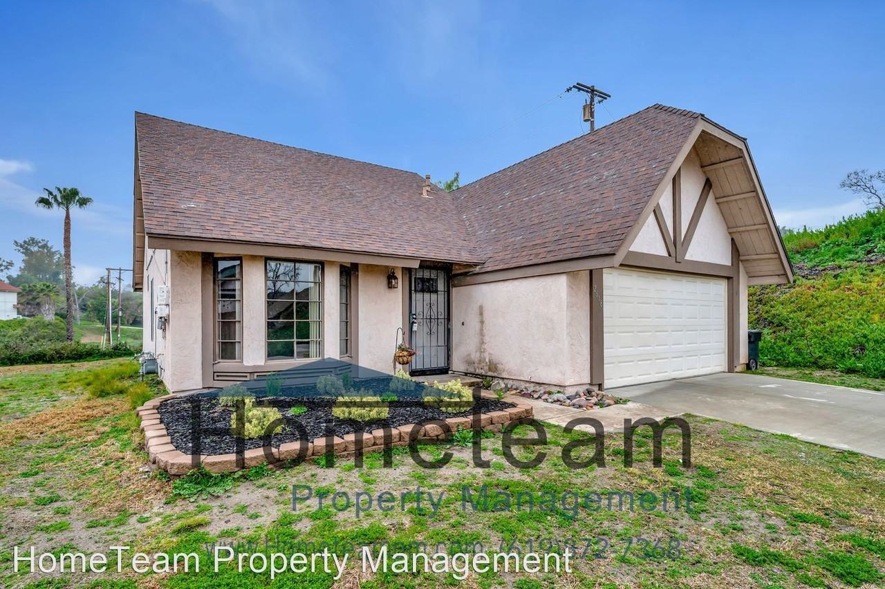 2618 Clifftop Ln - Photo 3 of 29