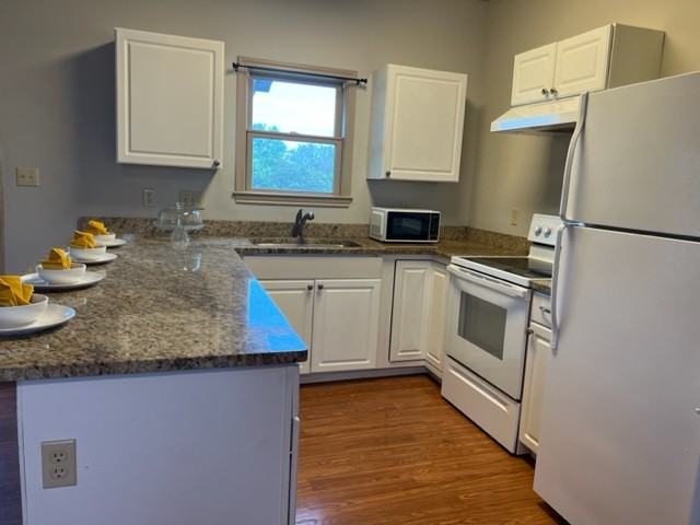 504 W Moore St #1 - Photo 4 of 14