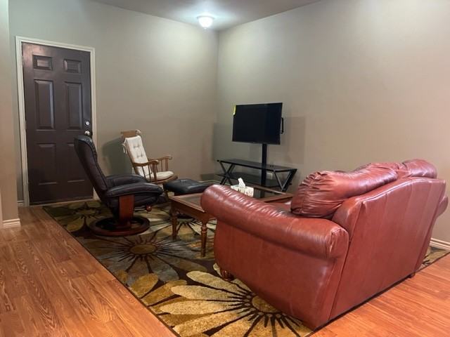 504 W Moore St #1 - Photo 7 of 14