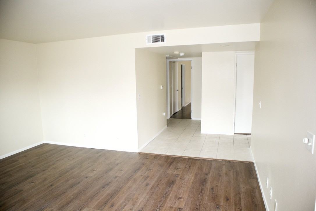 1530 261st St #1 - Photo 7 of 17