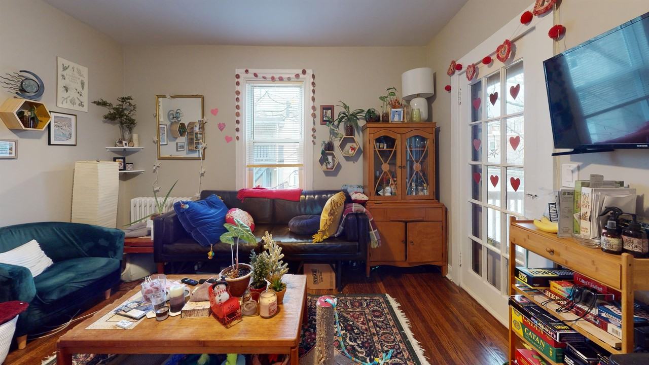 4 Boylston Pl #2 - Photo 2 of 10