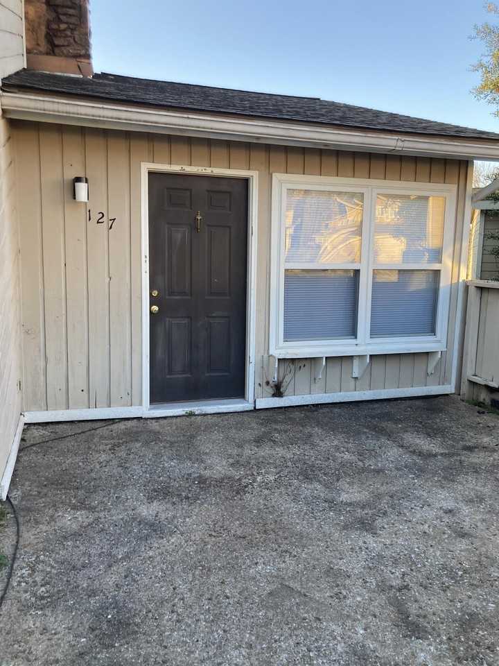 13843 Turnberry Ln #127 - Photo 2 of 10