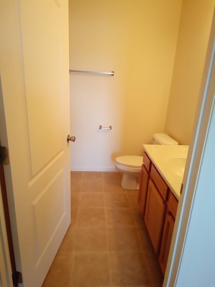 1825 Wichman Ln - Photo 4 of 42